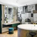 Aparthotel Golden Queen Deluxe Jacuzzi - Old Town