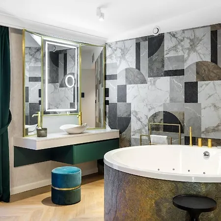 Lägenhetshotell Golden Queen Deluxe Jacuzzi - Old Town