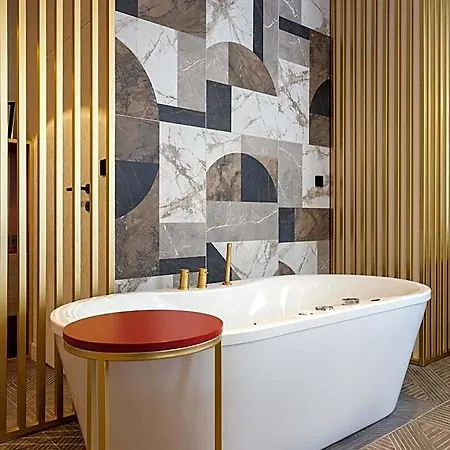 Aparthotel Golden Queen Deluxe Jacuzzi - Old Town